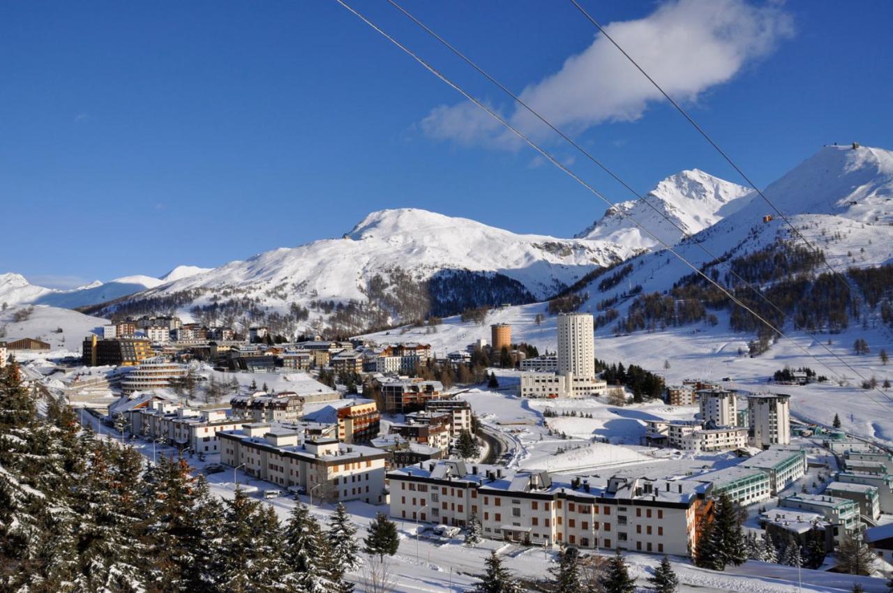 Hotel Savoy Colle Sestriere Exteriör bild